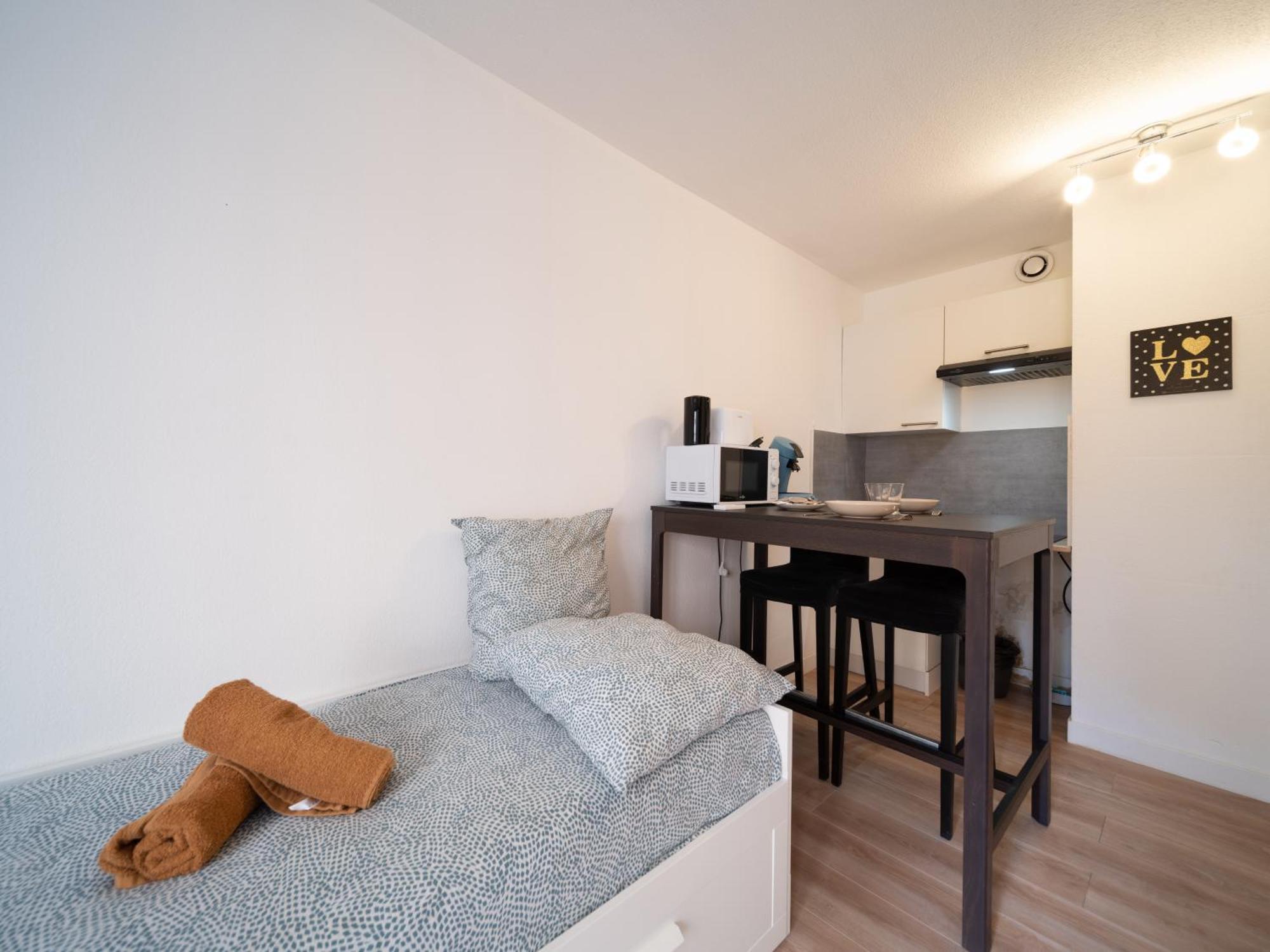 Appartement Tout Equipe A 6Min De La Gare St Charles Marseille Exterior photo