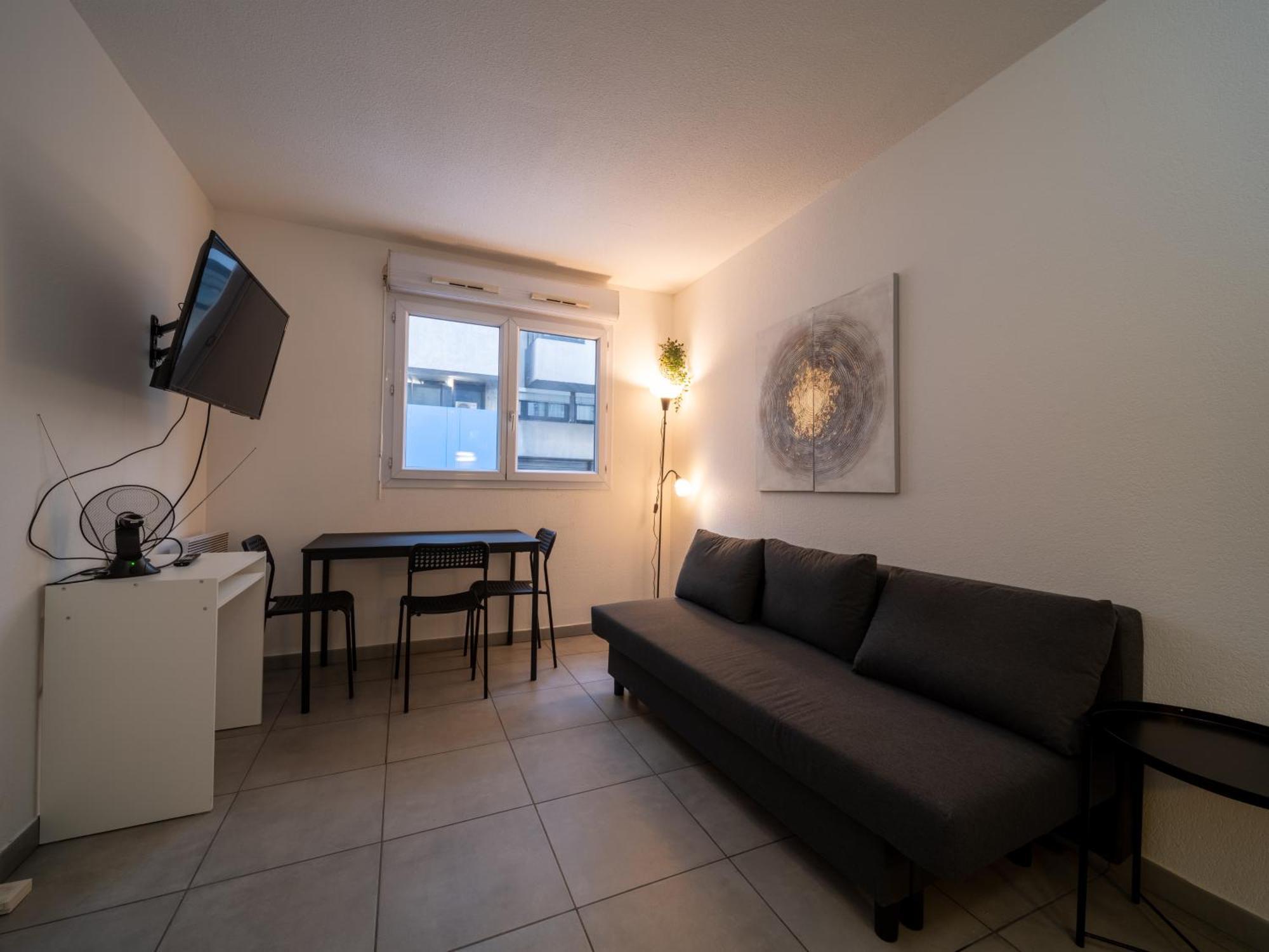 Appartement Tout Equipe A 6Min De La Gare St Charles Marseille Exterior photo